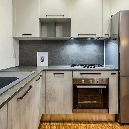 Beplace Apartments In Isola มิลาน ภายนอก รูปภาพ